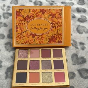 NEW Ace Beauté. Falling for you. Eyeshadow palette.